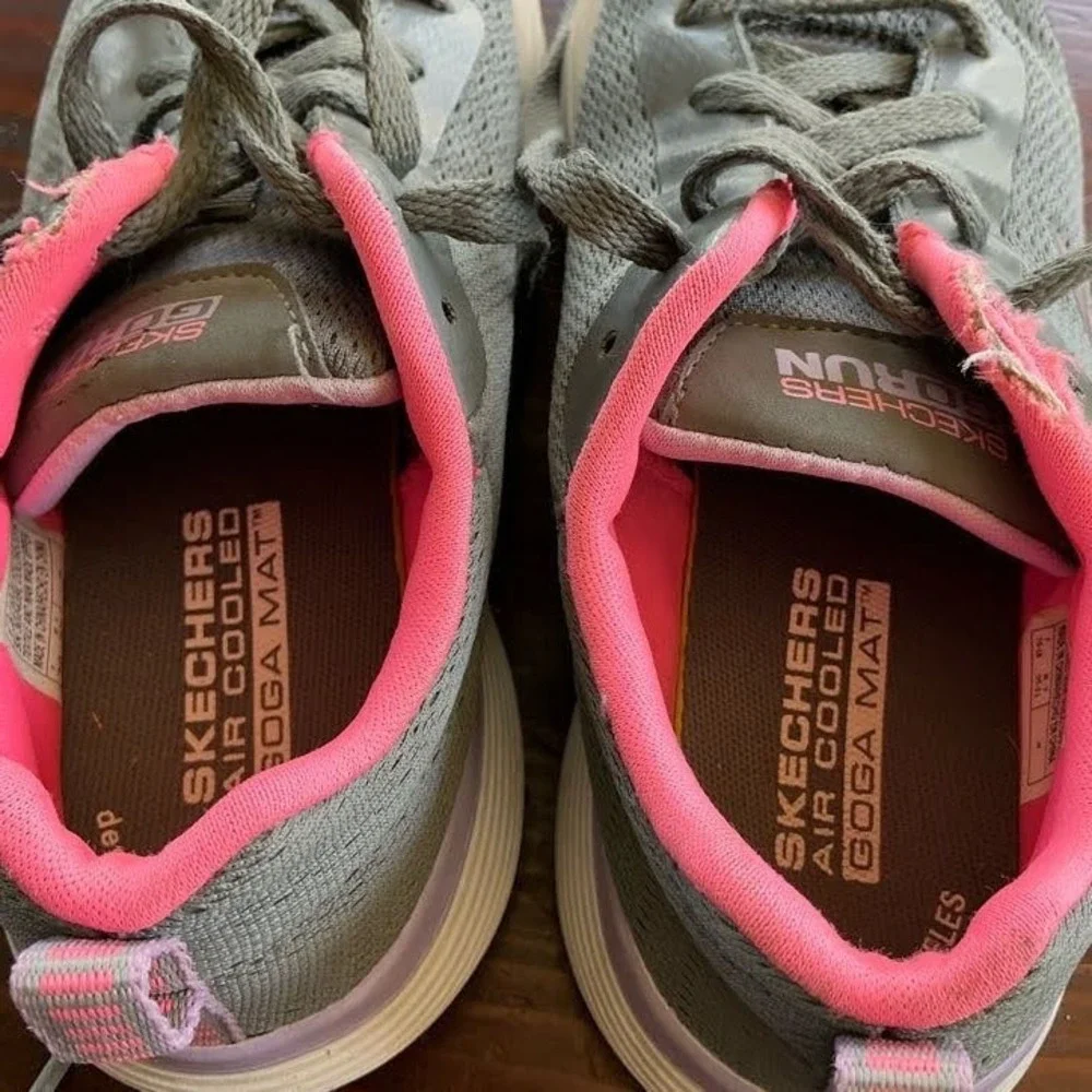 Skechers GOrun Sneakers Kids 1.5 Grey Pink 302428L‎ Athletic Running Shoes